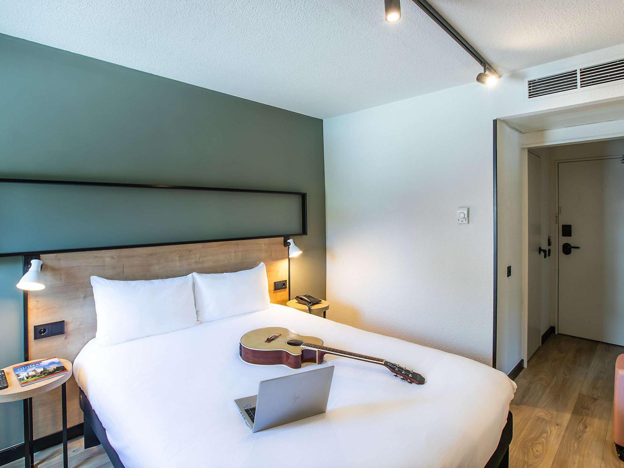 Hotel Ibis Guimaraes Bagian luar foto