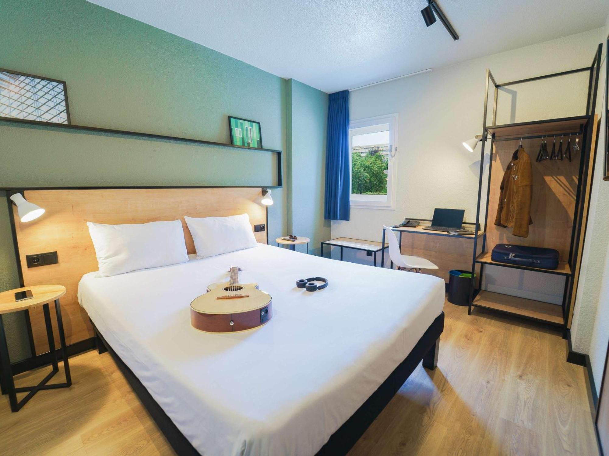 Hotel Ibis Guimaraes Bagian luar foto